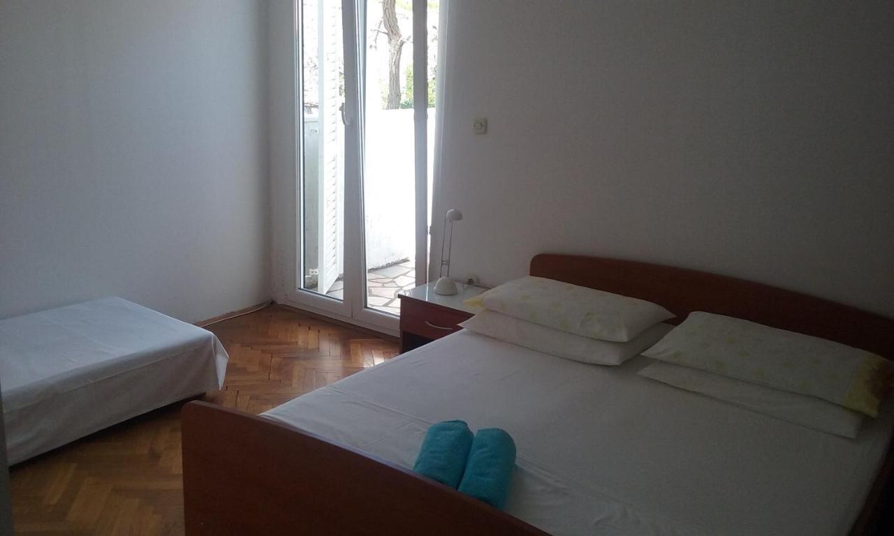 Sućuraj Apartments Vini And Ivana חדר תמונה